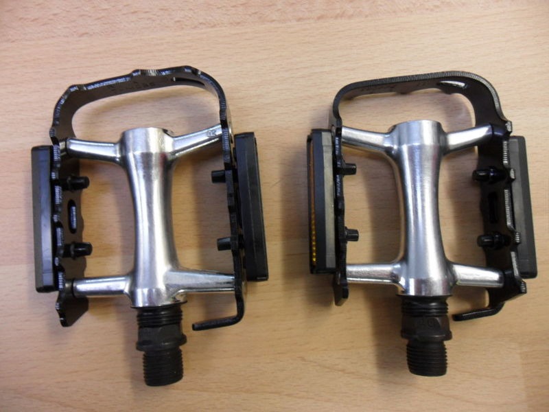 WELLGO M-21 alloy touring pedal click to zoom image